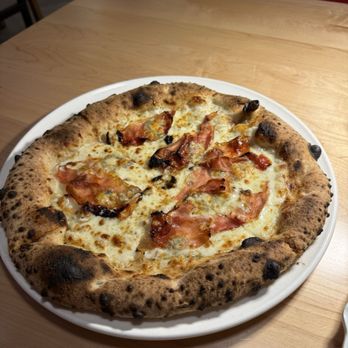 Stellina Pizzeria - Speck and Gorgonzola white pizza - Pizza Near Me - Tysons, Virginia Stellina Pizzeria - Speck and Gorgonzola white pizza - Pizza Near Me - Tysons, Virginia