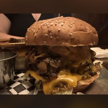 Elk Ave Tavern - Burger - Comfort Food Near Me - Rock Hill, South Carolina