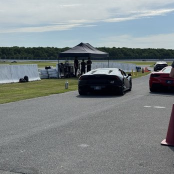 Pocono Raceway - Cara - Race Tracks Near Me - Long Pond, Pennsylvania Pocono Raceway - Cara - Race Tracks Near Me - Long Pond, Pennsylvania