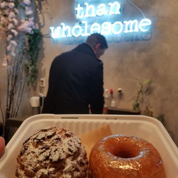 AlimamaTea - I put the hole in wholesome - Desserts Near Me - New York, New York