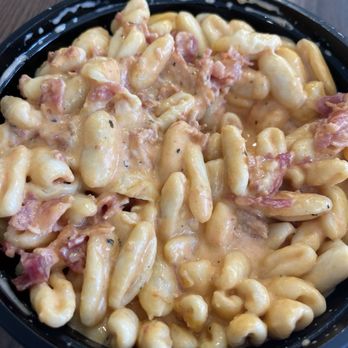 Don Rigatoni - mix - Italian Near Me - Tampa, Florida
