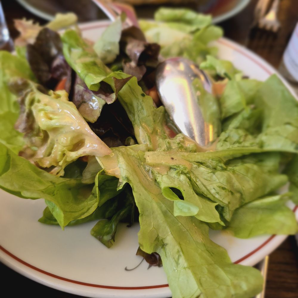 Café Varenne - Side Salad - French Near Me - Paris, 75 Café Varenne - Side Salad - French Near Me - Paris, 75