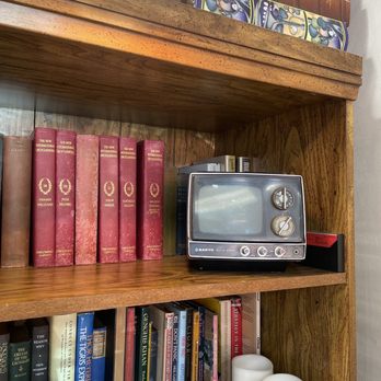 Shams Cafe - Old school tv - Cafes Near Me - Tarzana , California Shams Cafe - Old school tv - Cafes Near Me - Tarzana , California