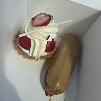 L’atelier Des Pains - Strawberry tart and coffee eclair - Bakeries Near Me - Delray Beach, Florida