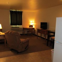 Wildflower Inn & Restaurant - King Suite Living Area