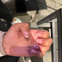 Serenity Nail Spa - Gel French manicure