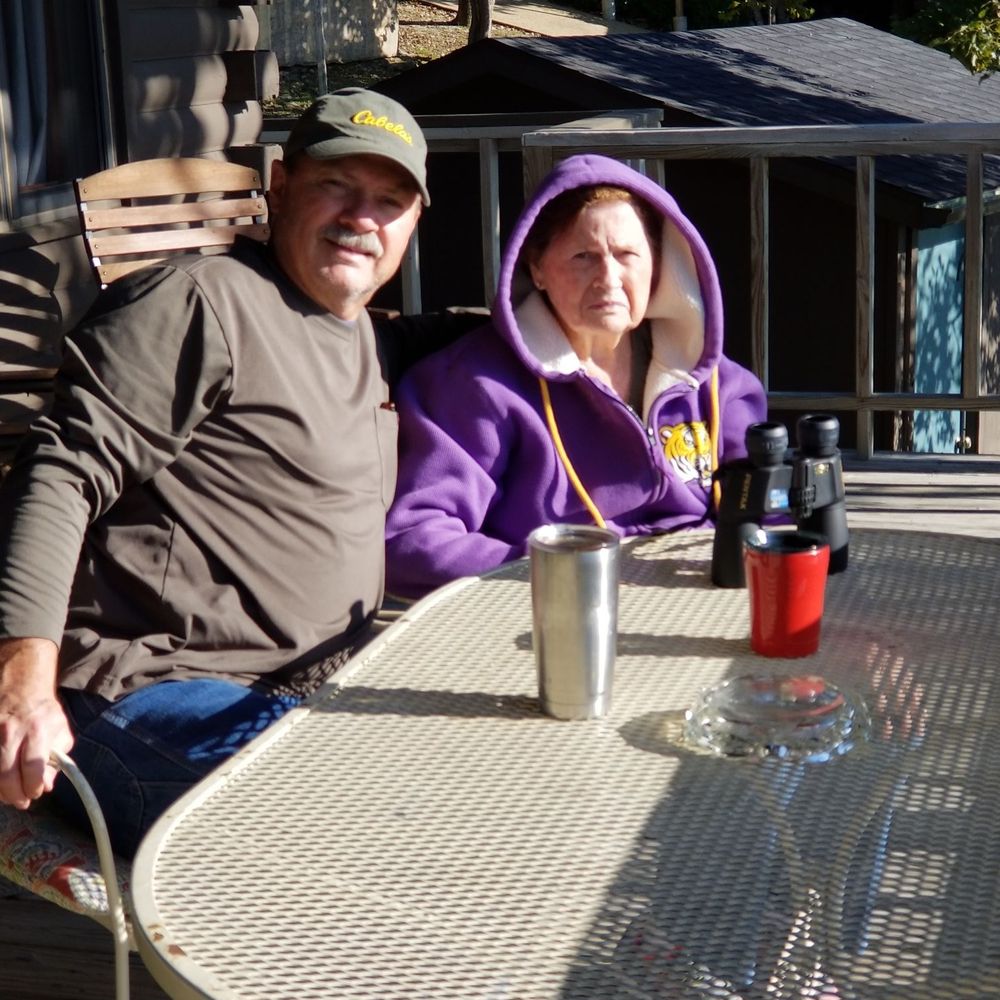 Arkansas White River Cabins - Vacation Rentals Near Me - Eureka Springs, Arkansas