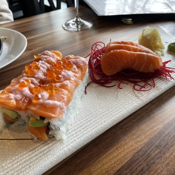 Sushi En - Pink Salmon Tsutsumi and Salmon Sashimi - Sushi Bars Near Me - Twinsburg, Ohio