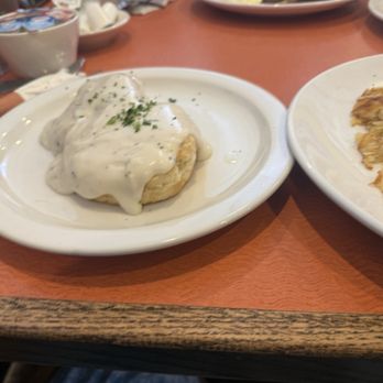 Yolkizz Cafe - Biscuit & Gravy Breakfast - Breakfast & Brunch Near Me - Edmond, Oklahoma Yolkizz Cafe - Biscuit & Gravy Breakfast - Breakfast & Brunch Near Me - Edmond, Oklahoma