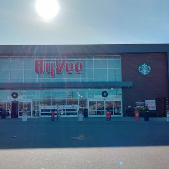 Hy-Vee - Grocery Near Me - La Crosse, Wisconsin Hy-Vee - Grocery Near Me - La Crosse, Wisconsin