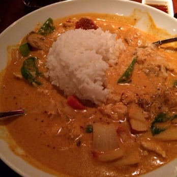 Royal Thai - Gaeng Pedd - Thai Near Me - Dallas, Texas
