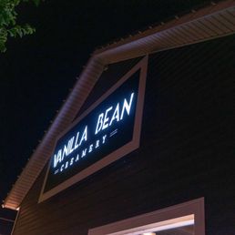 Exterior outside entrance of Vanilla Bean Creamery - Shipshewana, Indiana Exterior outside entrance of Vanilla Bean Creamery - Shipshewana, Indiana