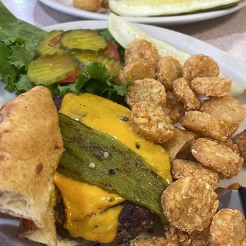 Earl's Family Restaurant - Mexican Near Me - Gallup, New Mexico