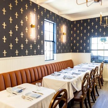 Restaurant Beatrice - Indoor Dining Section - Cajun/Creole Near Me - Dallas, Texas