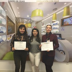 Sundara - Cursos de depilación con hilo en escuela sundara