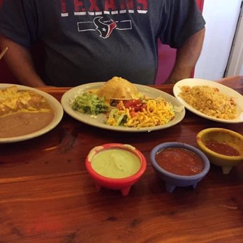 La Brisa Mexican Bar & Grill - Mexican Near Me - Bacliff, Texas