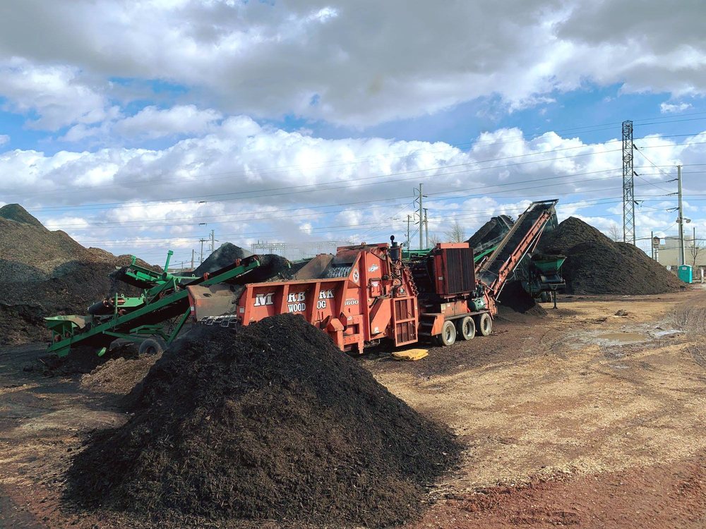 HOLLAND MULCH Updated September 2024 25 Photos 135 Hay Rd, Edgemoor, Delaware Nurseries