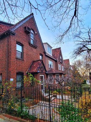 Jackson Heights by null