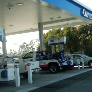 Chevron - a white pick up truck parked in front of a gas station - Gas Stations Near Me - Santa Monica, California Chevron - a white pick up truck parked in front of a gas station - Gas Stations Near Me - Santa Monica, California
