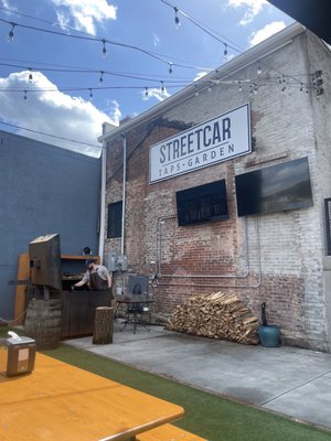 Streetcar Taps & Garden by null