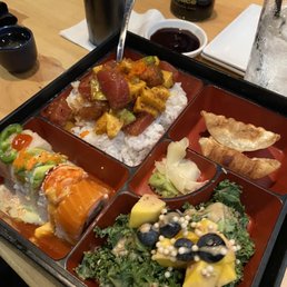 Mango poke bento Mango poke bento
