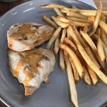 Roostr Yard - Boneless Plate with fries - Salad Near Me - Oceanside, California