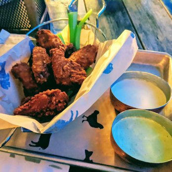OUTLAW Taproom - Wings - Cocktail Bars Near Me - Irving, Texas