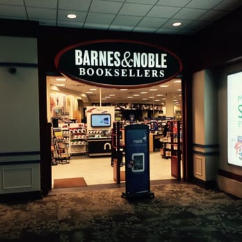 BARNES & NOBLE - CLOSED - Updated October 2025 - 53 Photos