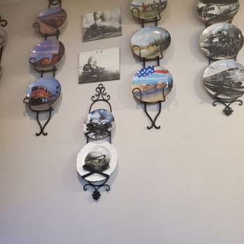 Exeter Whistle Stop - American Near Me - Exeter, California
