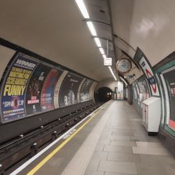 Balham Station - Platform