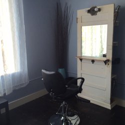 Salon 103 - Booth rent salon . open station as of October 2016