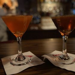 E J's Place - Great drinks