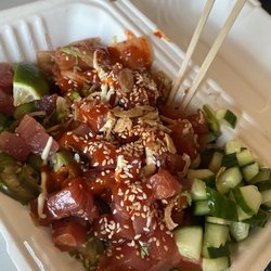 Hammerheads Fresh On Locke - Best tuna poke bowl I've ever had!