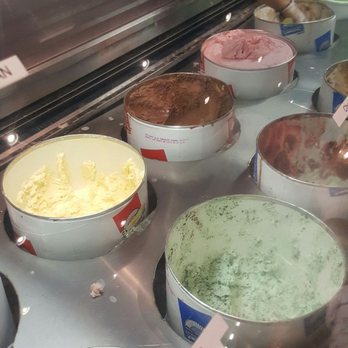 Feast Buffet - Huge selection on the ice cream. - Buffets Near Me - Renton, Washington