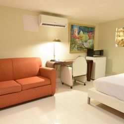 Harrison Hotel - Room4