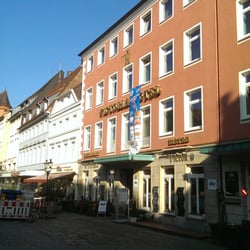 Victoria Hotel