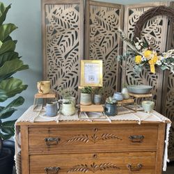 Savvy Bouquets - Hand made pottery.