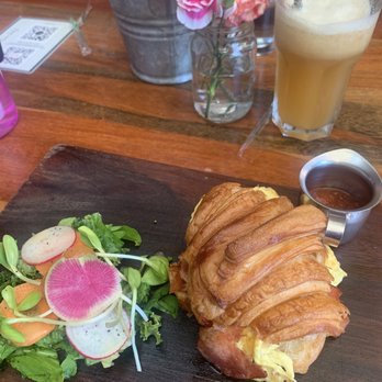 Del Cielo - Breakfast & Brunch Near Me - Tulum, ROO Del Cielo - Breakfast & Brunch Near Me - Tulum, ROO