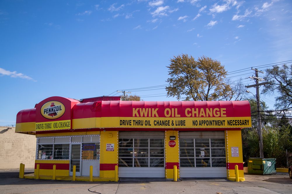 KWIK OIL CHANGE Updated October 2024 14331 W 8 Mile Rd, Detroit