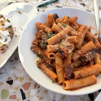Delarosa Palo Alto - Pasta - Pizza Near Me - Palo Alto, California