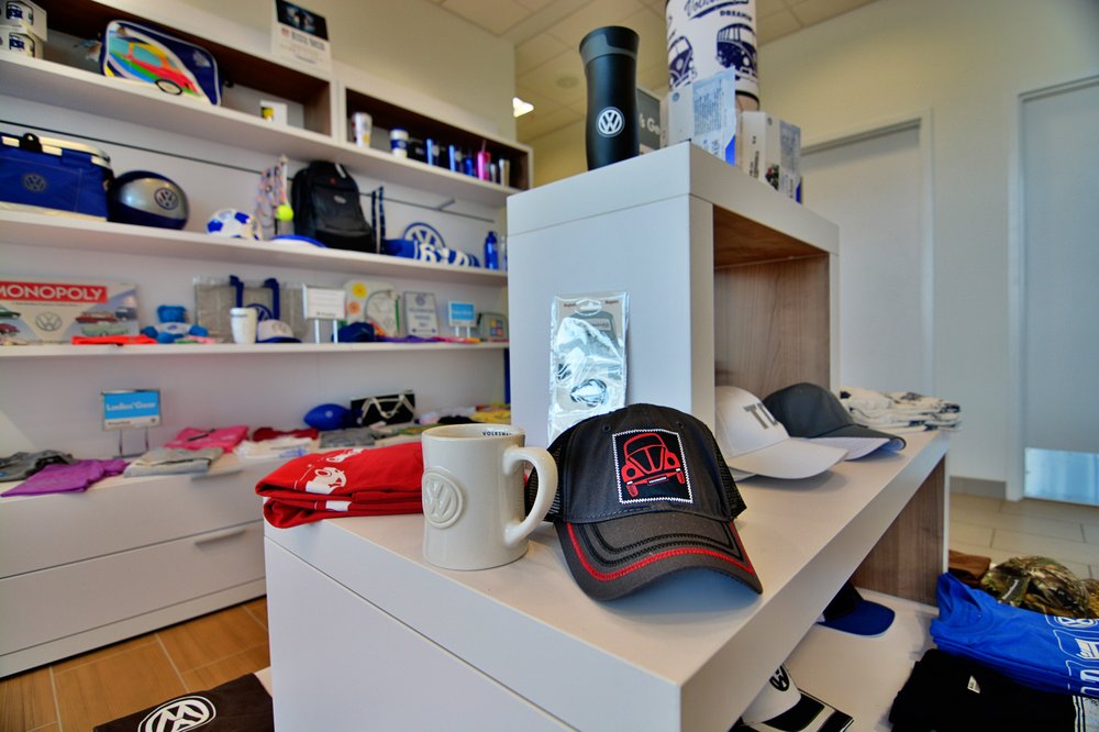 VOLKSWAGEN OF MARION 12 Photos 4403 W Deyoung St, Marion, Illinois