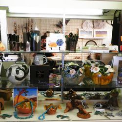 29 Palms Art Gallery - An ever changing eclectic mix of locally crafted art and beautiful jewelry