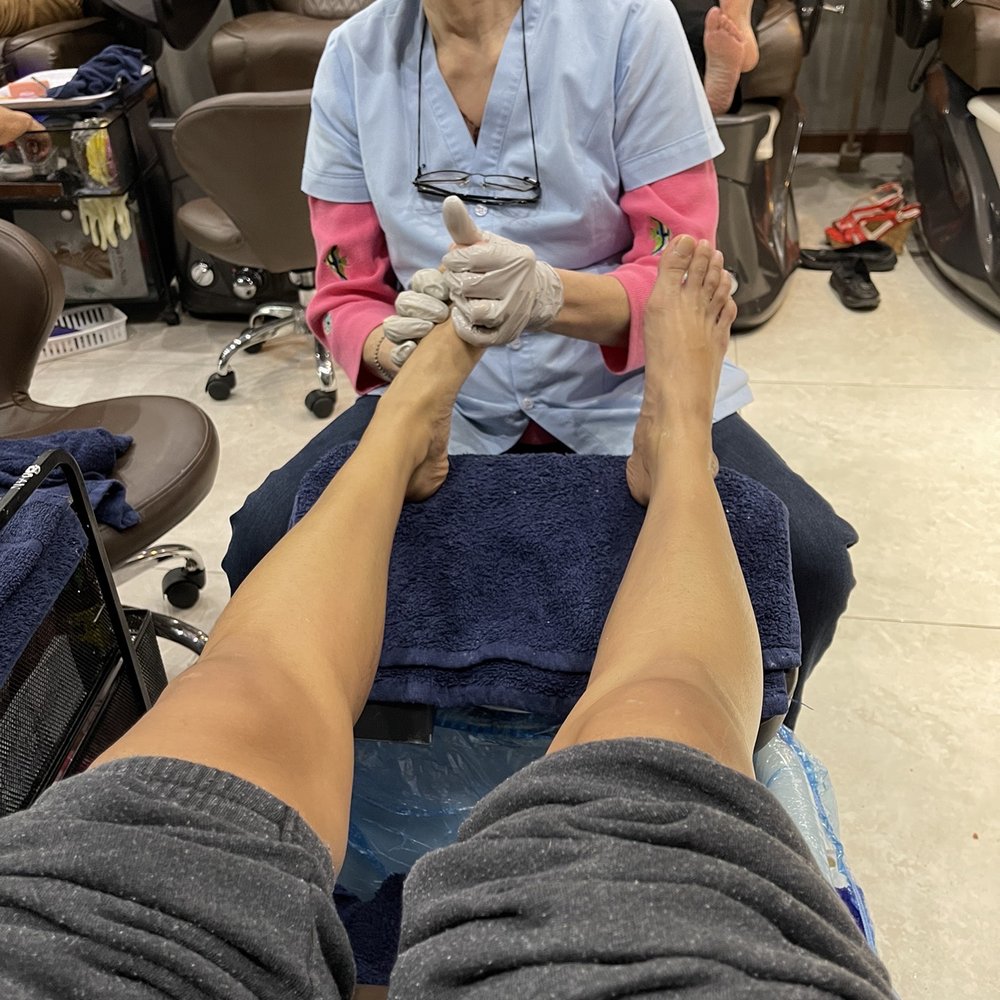 VMC Spa Pro Nails - Scrubbing my legs during the milk and honey pedicure - Nail Salons Near Me - Austin, Texas VMC Spa Pro Nails - Scrubbing my legs during the milk and honey pedicure - Nail Salons Near Me - Austin, Texas