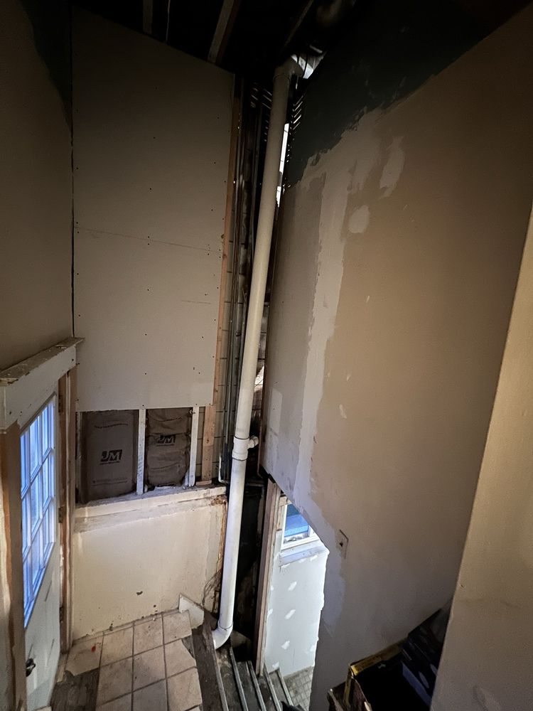 Slide of Maximo Heating, Cooling & Plumbing