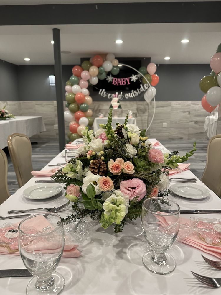 ENCHANTED FLORIST & GREENHOUSE Updated August 2024 30 Photos & 19