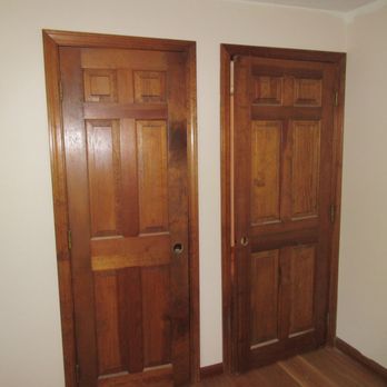 Mike The Painter - Before. Dated and dingy. - Painters Near Me Mike The Painter - Before. Dated and dingy. - Painters Near Me