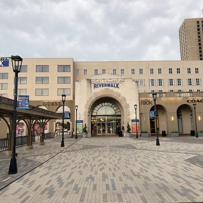 Riverwalk Outlets by null