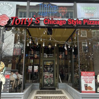 Tony's Chicago Style Pizzeria - Must-have pizza in downtown moline. - Pizza Near Me - Moline, Illinois