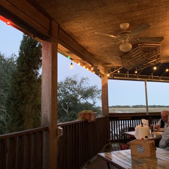 Graham's Landing - Cozy outdoor sitting - Seafood Near Me - Murrells Inlet, South Carolina Graham's Landing - Cozy outdoor sitting - Seafood Near Me - Murrells Inlet, South Carolina