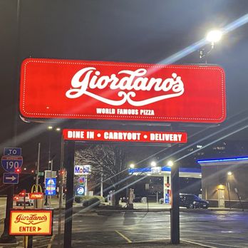Giordano's - Pizza Near Me - Rosemont, Illinois